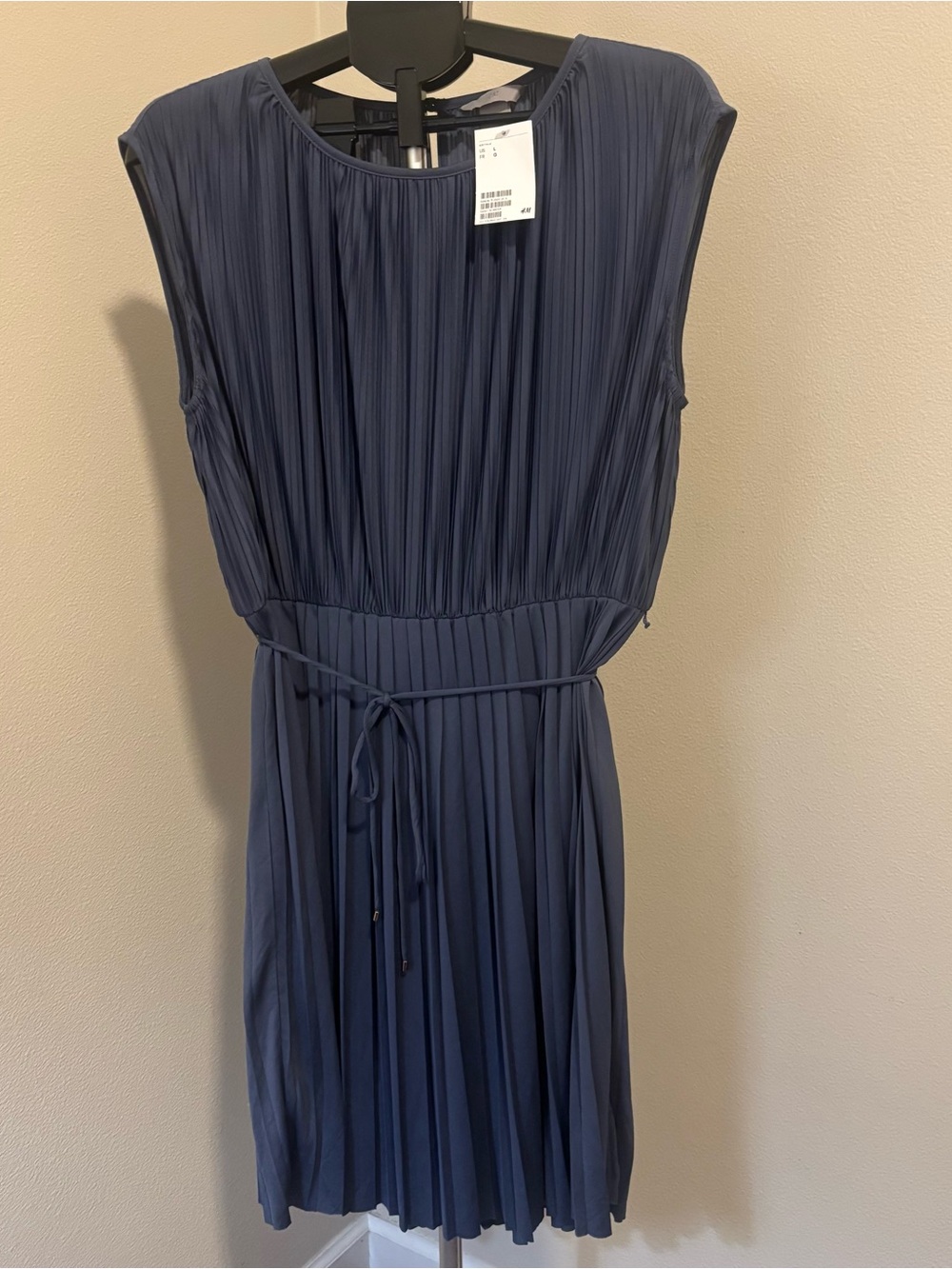 NWT H&M Blue Sleeveless Pleated A-Line Dress w/ Waist Tie Size Large